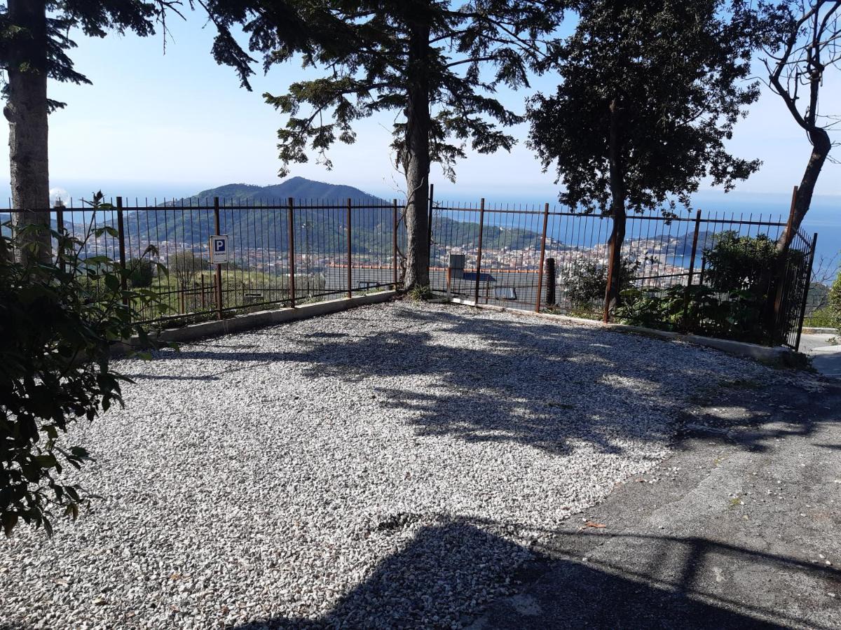 Una Terrazza Sul Golfo Sestri Levante Exteriör bild